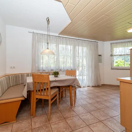 Apartament Haus Muntschnei