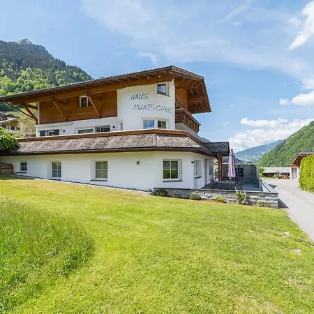 Haus Muntschnei *