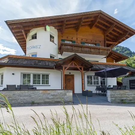 Haus Muntschnei Apartament