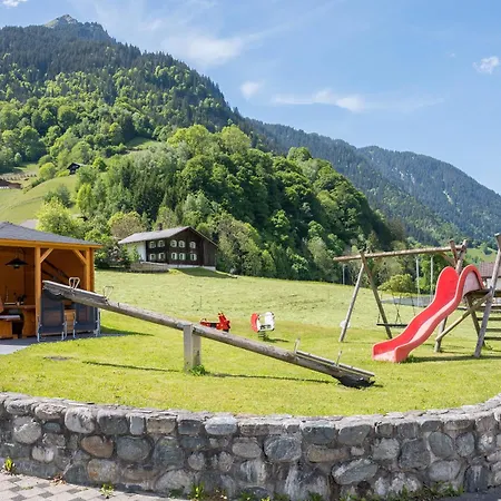 Haus Muntschnei Apartament St. Gallenkirch